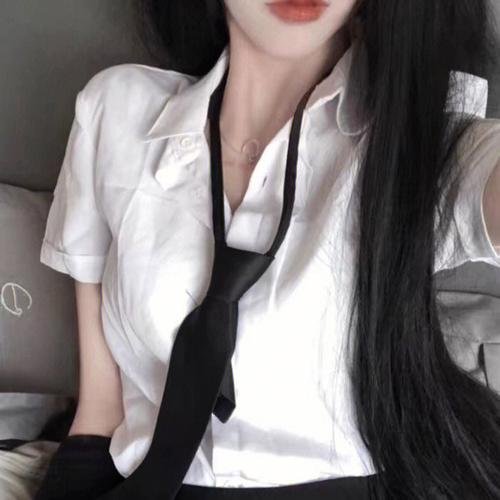 愤怒小队公务员与7个欺诈师